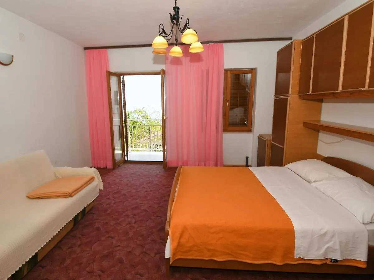 Apartments Jakov Lovran