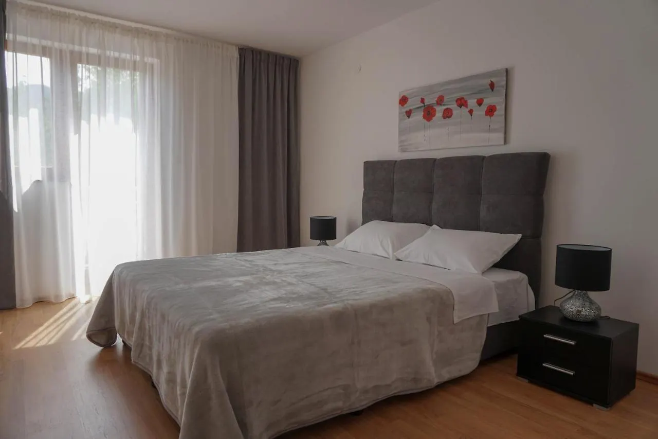 Guest house Apartments Jakov Lovran