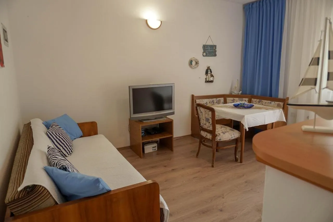 Apartments Jakov Lovran